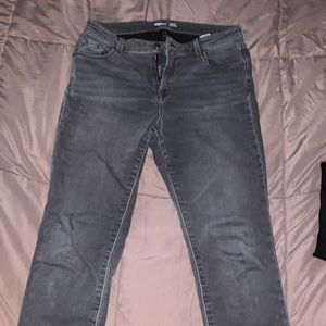 Gray skinny jeans, good condition